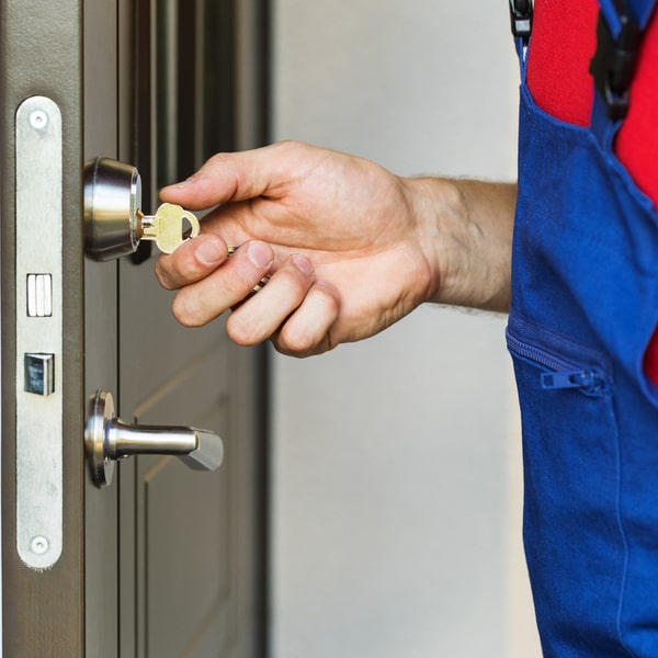 la cerrajería residencial cuenta con más de 10 años de experiencia en el sector de la cerrajería residencial